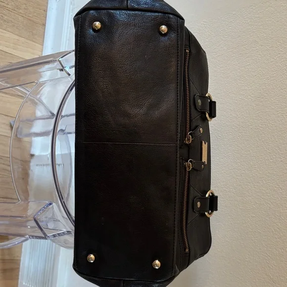 Modalu Pippa 2011 Black Leather Handbag with Gold Accents - Picture 12 of 13